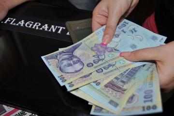 Profesorul Amza rămâne după gratii